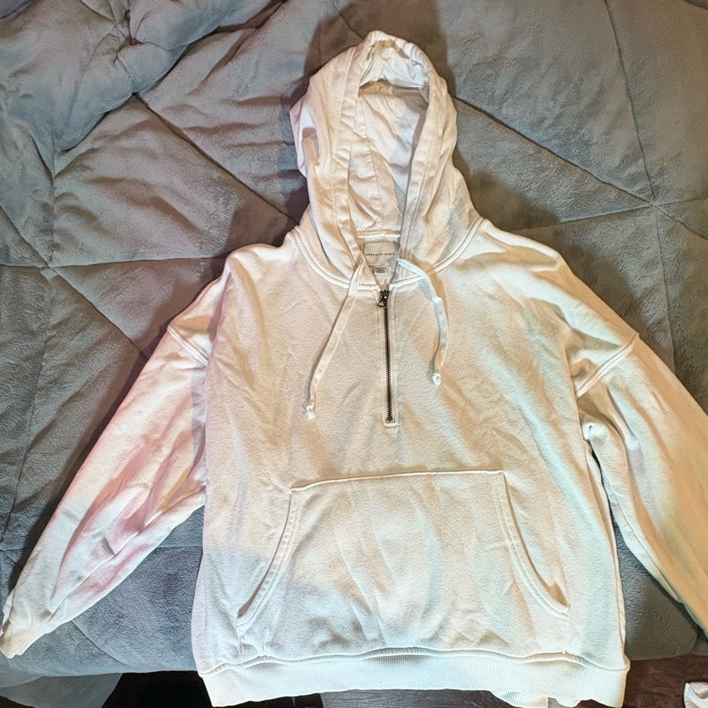White American Eagle Sweatshirt